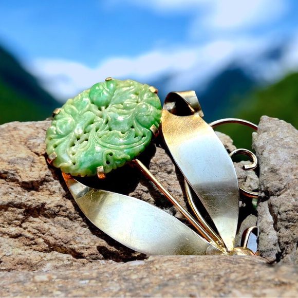 🌺RARE Vintage Sterling/Gold Jadeite Flower Brooch - Picture 7 of 16